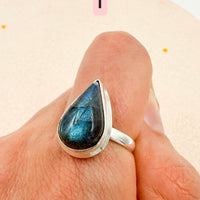 Anillo Labradorita | Transformación y protección