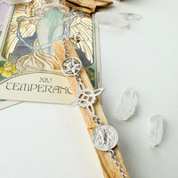 Pulsera Triple Protección | Plata | Nudo de bruja, San Benito y Tetragramatón