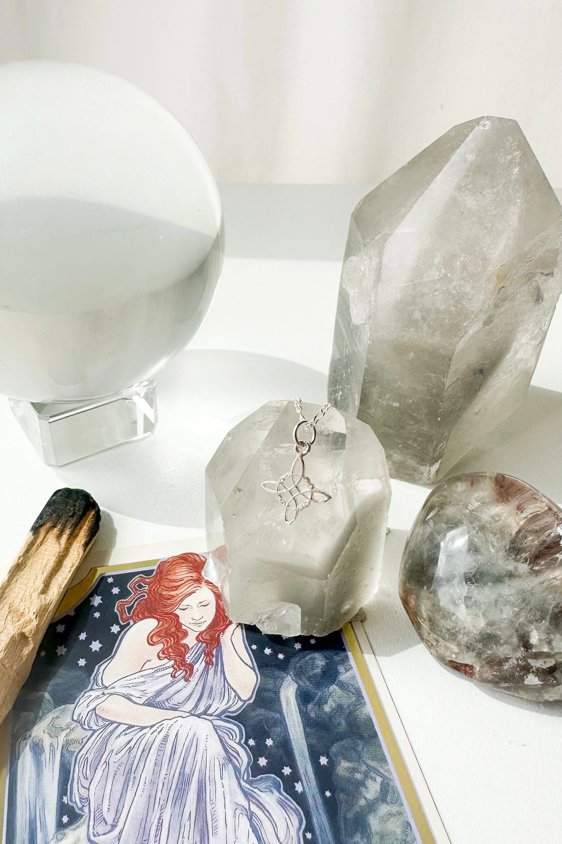 Colgante Nudo de Bruja | Plata | Amuleto Protector