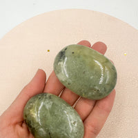Prehnita Palmstone | Abundancia - Optimismo