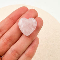 Mini Corazones de Mineral – Tesoros Energéticos en Miniatura