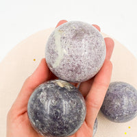 Lepidolita esferas grandes | Limpieza - Superación