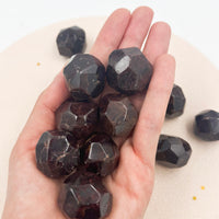 Figura geométrica Granate | Energía - Pasión