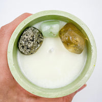ABUNDANCE CANDLE | Pyrite, green jade and natural citrine