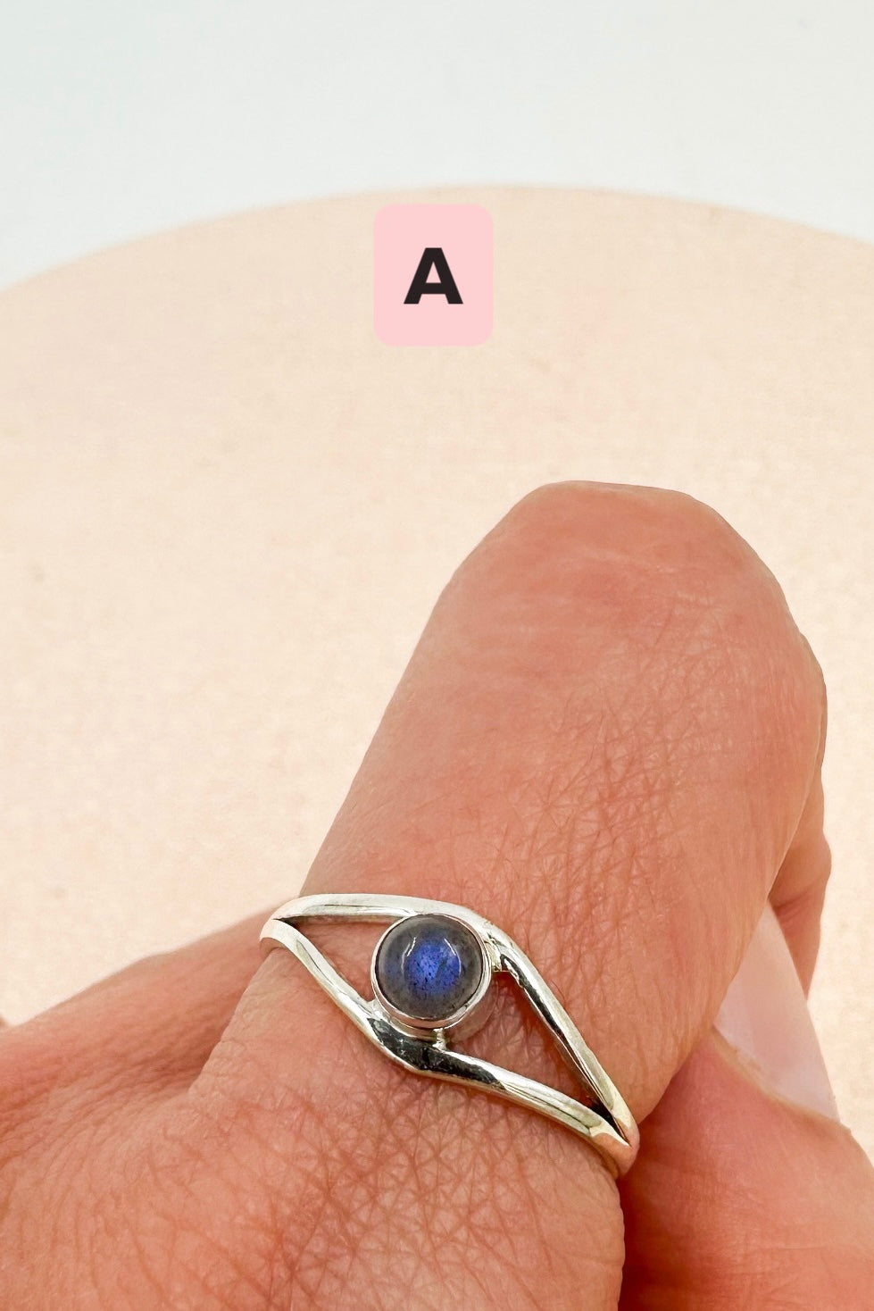 Labradorite Ring | transformation and protection