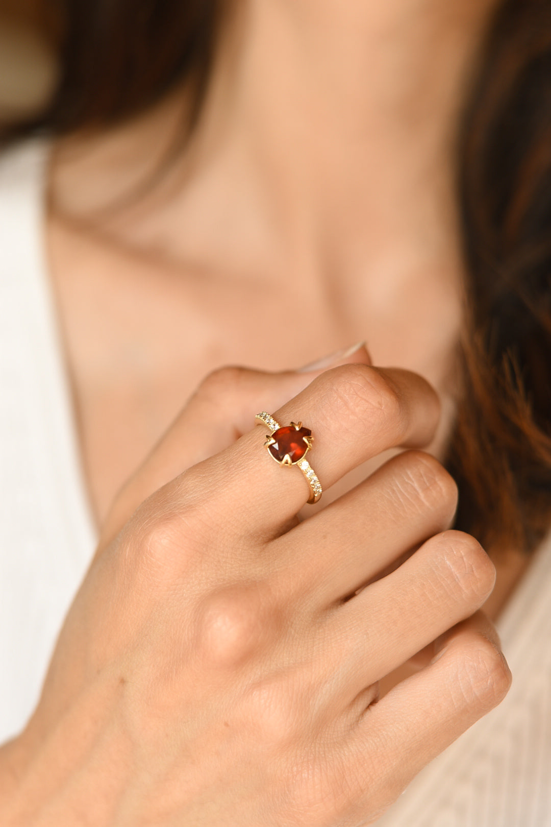 Anillo Granate | Energía y pasión