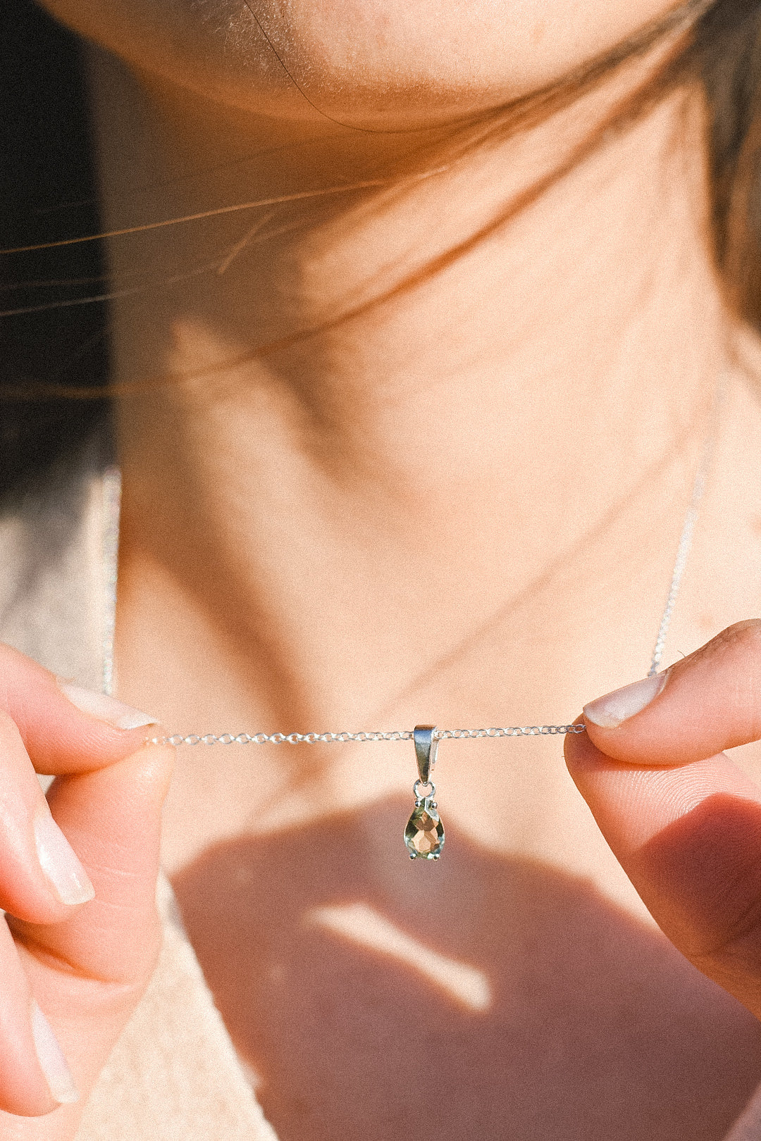 Colgante Moldavita Facetada | Lágrima | Buena suerte - Espiritualidad