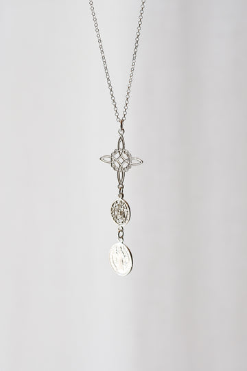 Colgante Triple Protección | Plata | Nudo de bruja, San Benito y Tetragramatón