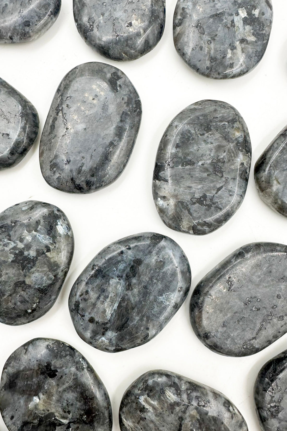 Rodado plano Merlinita | Intuición - Protección