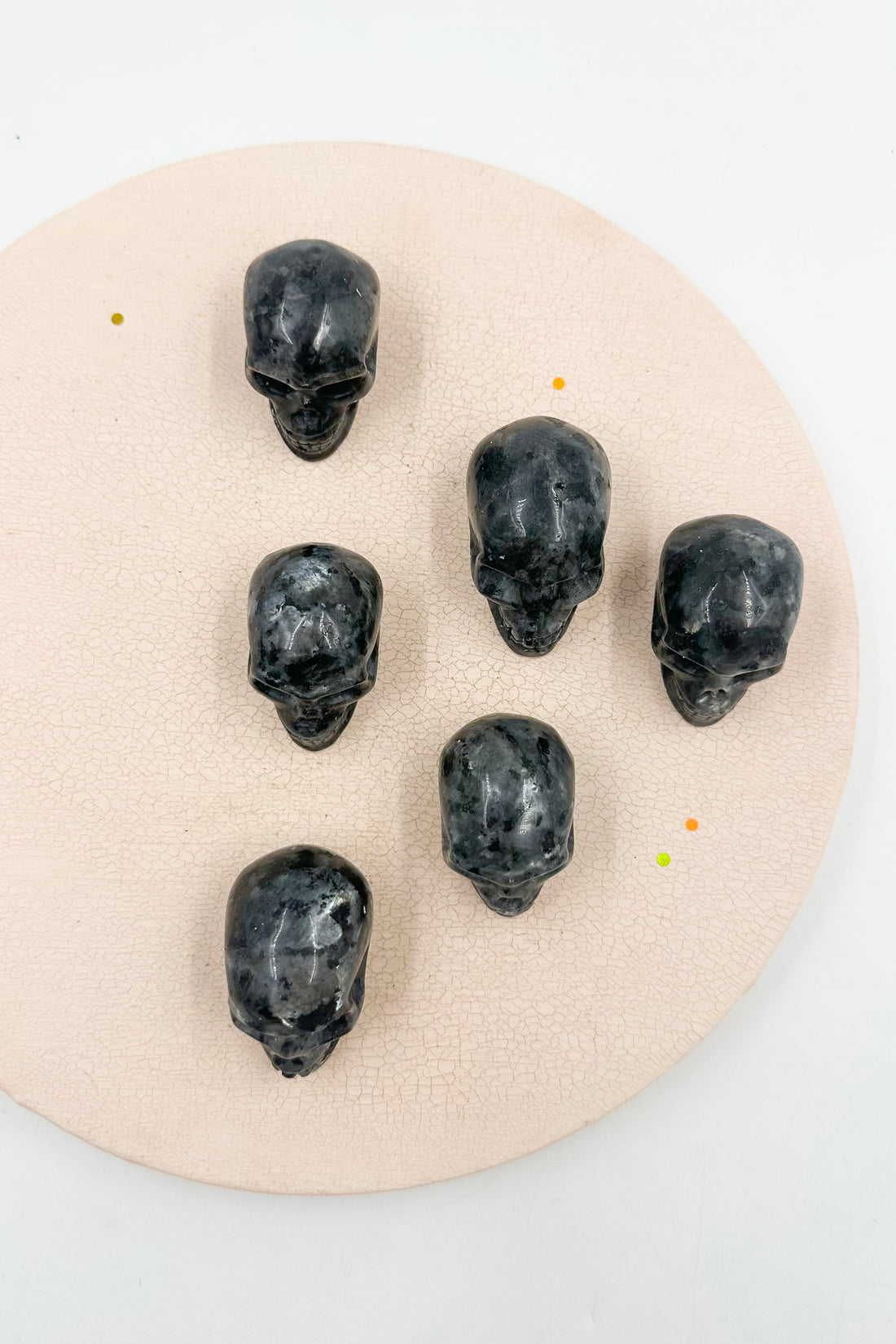 Larvikita Calavera | Agotamiento - Protección