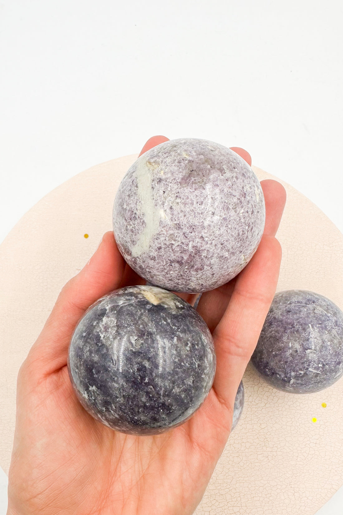 Lepidolita esferas grandes | Limpieza - Superación