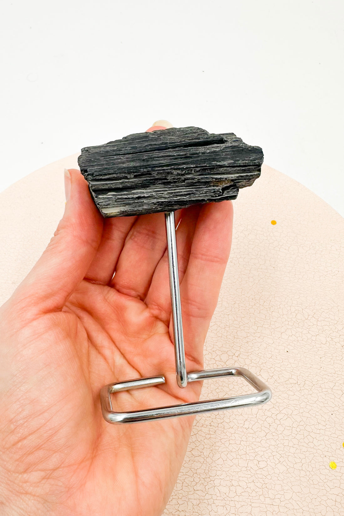 Turmalina Masiva Pequeña con base | Limpieza - Protección